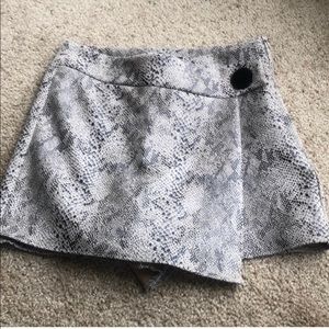 ZARA Snake print Skort